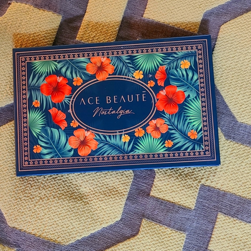 🍒× 1 - ACE BEAUTE` MAKEUP Nostalgia palette #1🍒